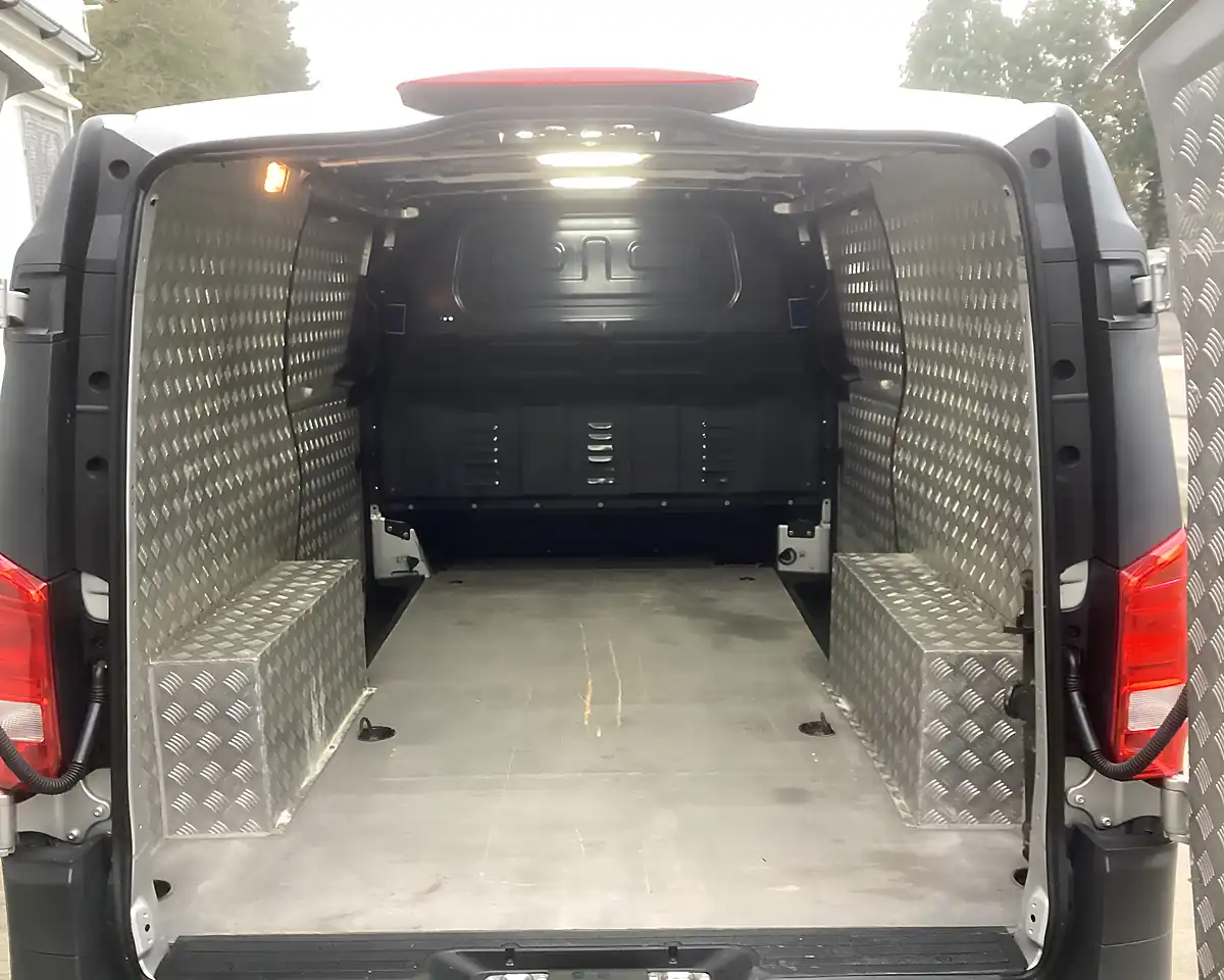 Used 2018 Mercedes-Benz Vito Lwb Silver - Interior and Exterior details 17