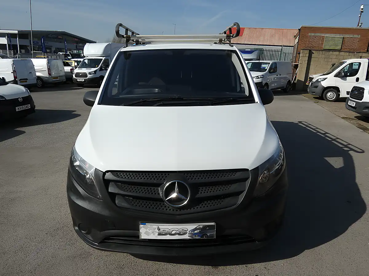 Used 2018 Mercedes-Benz Vito Lwb White - Interior and Exterior details 12