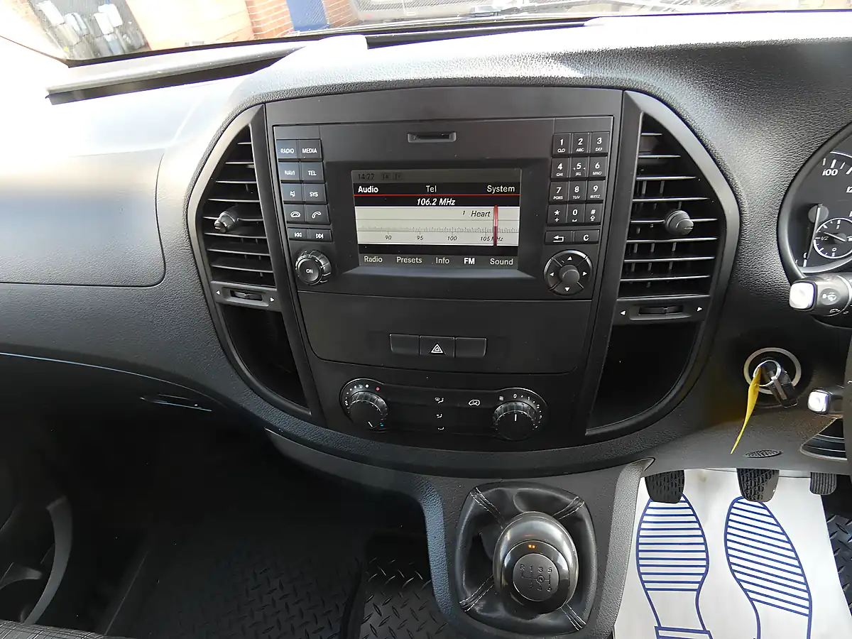 Used 2018 Mercedes-Benz Vito Lwb White - Interior and Exterior details 8