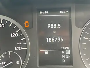 Used 2018 Mercedes-Benz Vito Select 8-Seater 7G-Tronic Grey - Interior and Exterior details 10