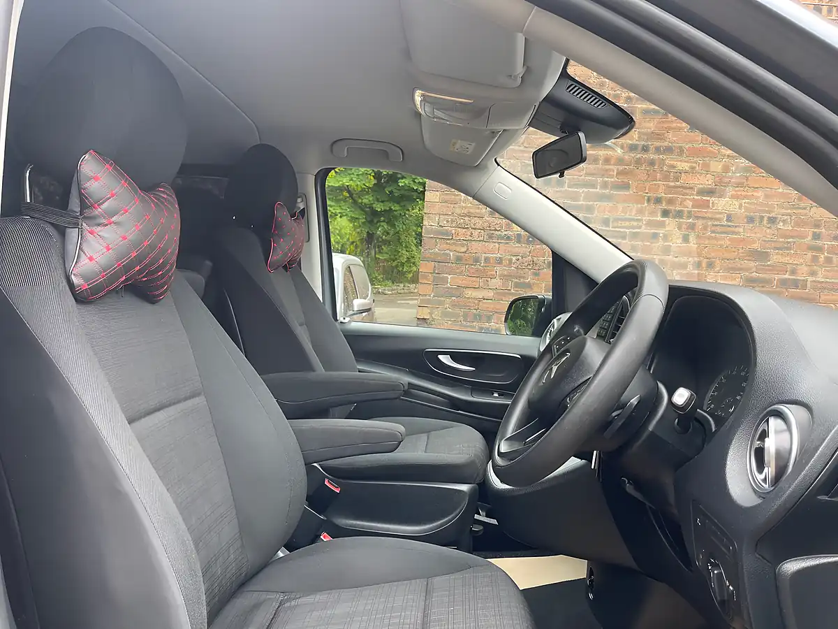 Used 2018 Mercedes-Benz Vito Select 8-Seater 7G-Tronic Grey - Interior and Exterior details 12