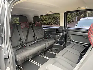 Used 2018 Mercedes-Benz Vito Select 8-Seater 7G-Tronic Grey - Interior and Exterior details 17