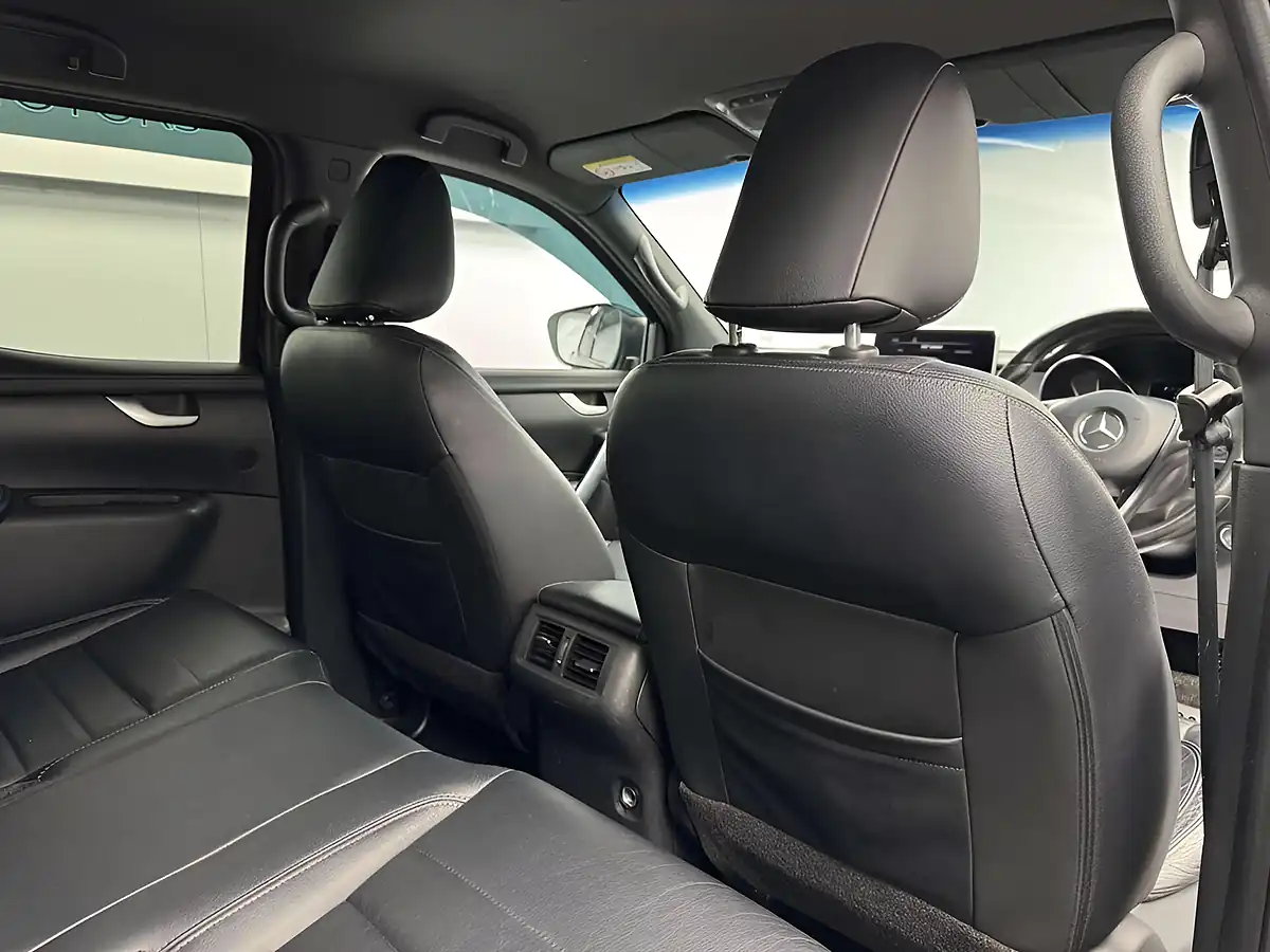 Used 2018 Mercedes-Benz X Class Power Black - Interior and Exterior details 11