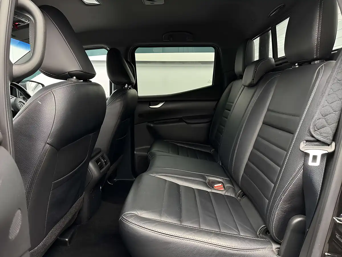 Used 2018 Mercedes-Benz X Class Power Black - Interior and Exterior details 13