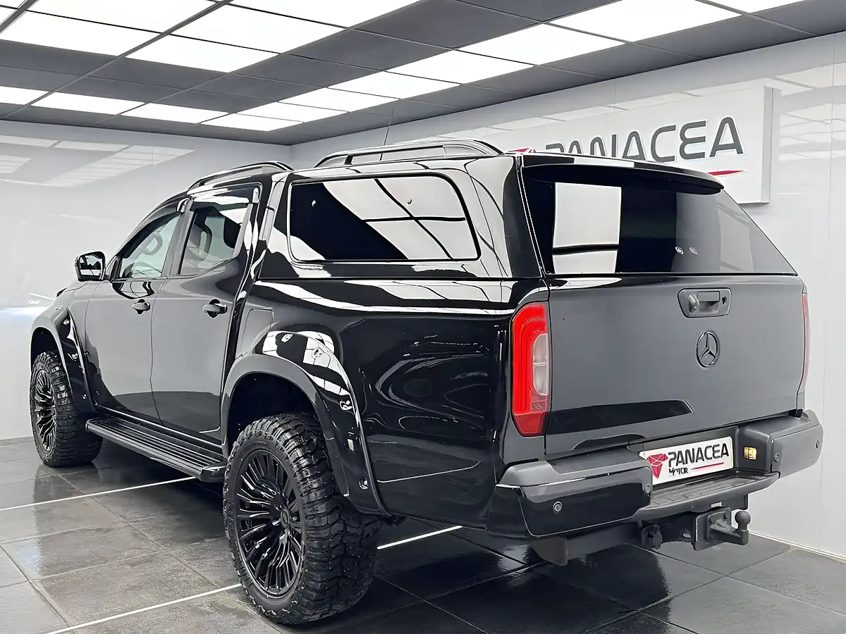 Used 2018 Mercedes-Benz X Class Power Black - Interior and Exterior details 2