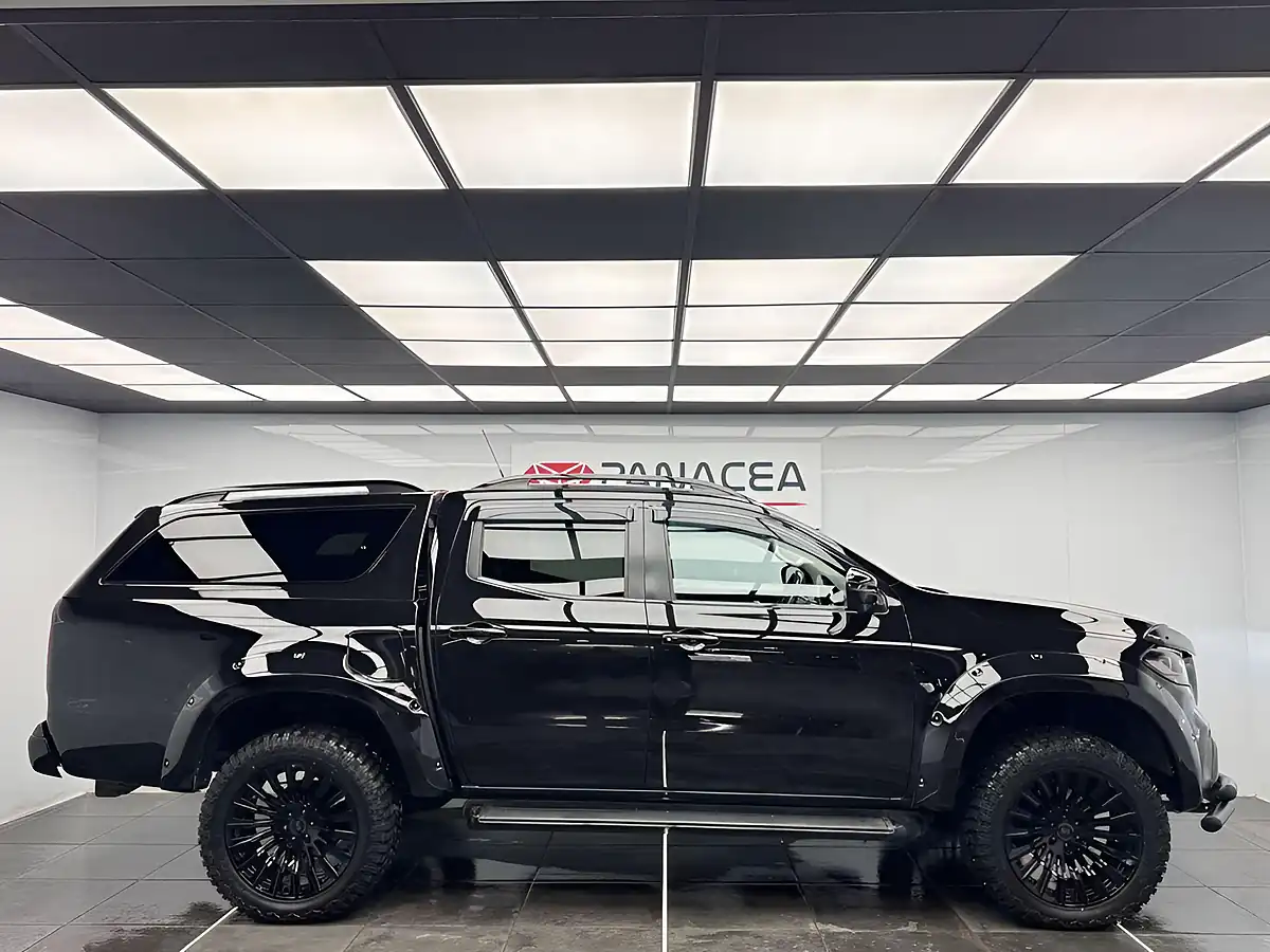 Used 2018 Mercedes-Benz X Class Power Black - Interior and Exterior details 4