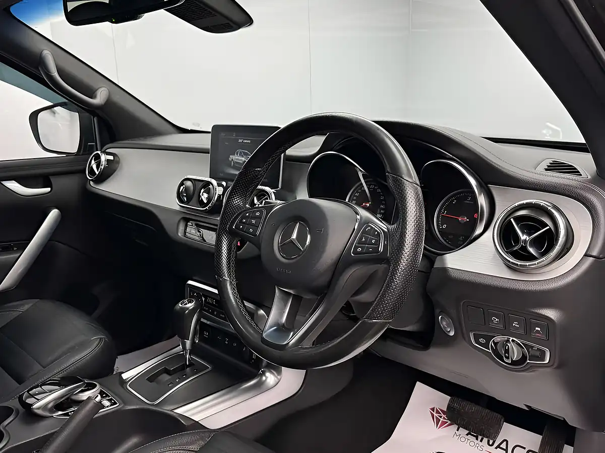 Used 2018 Mercedes-Benz X Class Power Black - Interior and Exterior details 9