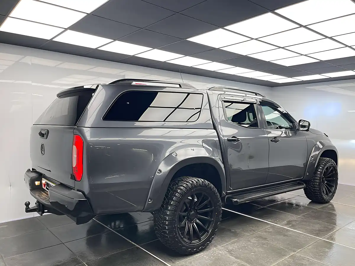 Used 2018 Mercedes-Benz X Class Power Grey - Interior and Exterior details 4