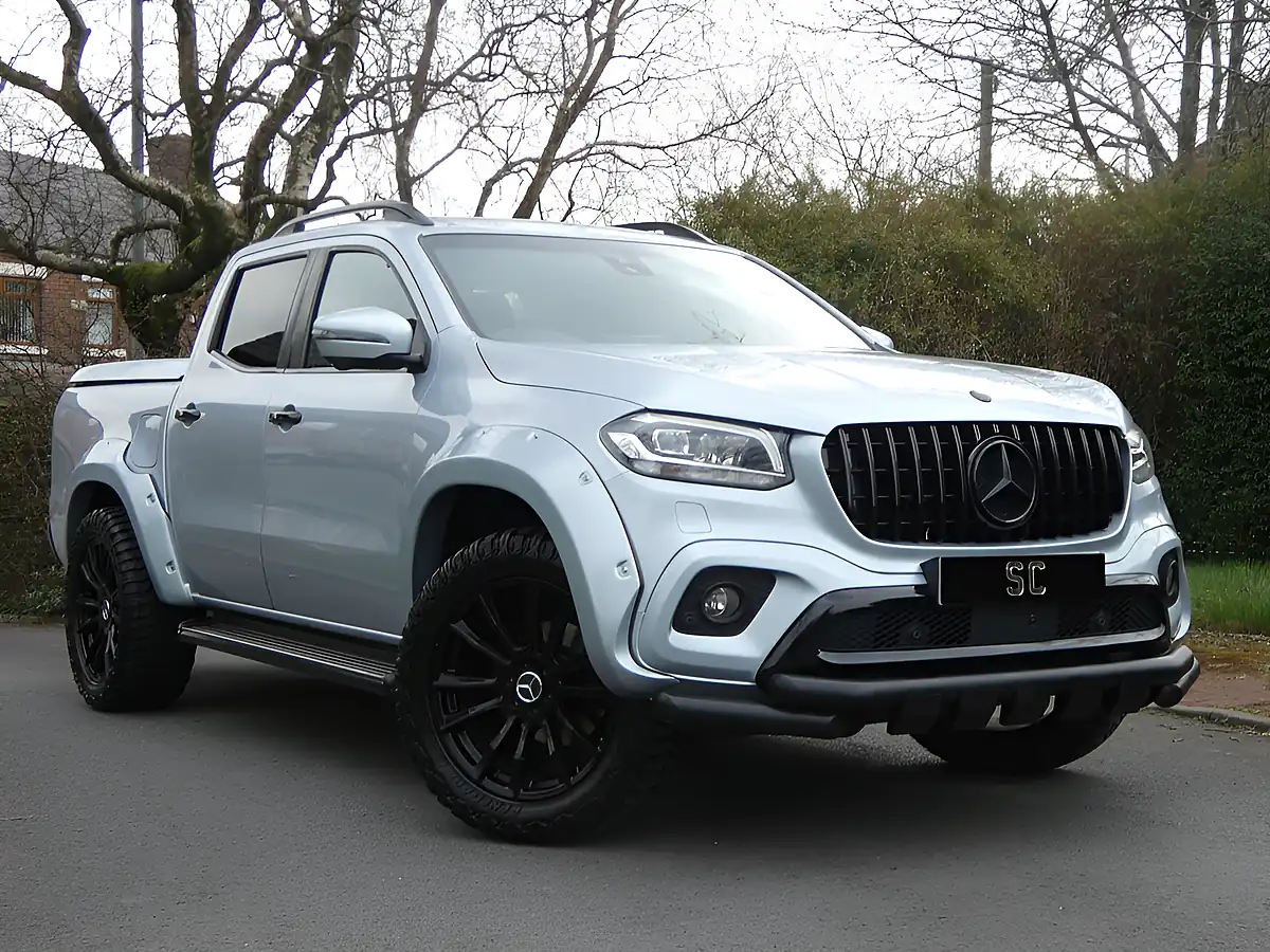 Used 2018 Mercedes-Benz X-Class Power Silver - Front View