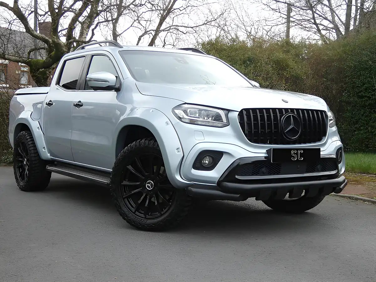 Used 2018 Mercedes-Benz X-Class Power Silver - Interior and Exterior details 11