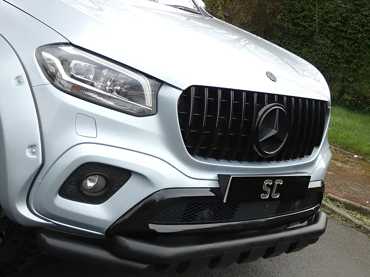 Used 2018 Mercedes-Benz X-Class Power Silver - Interior and Exterior details 4
