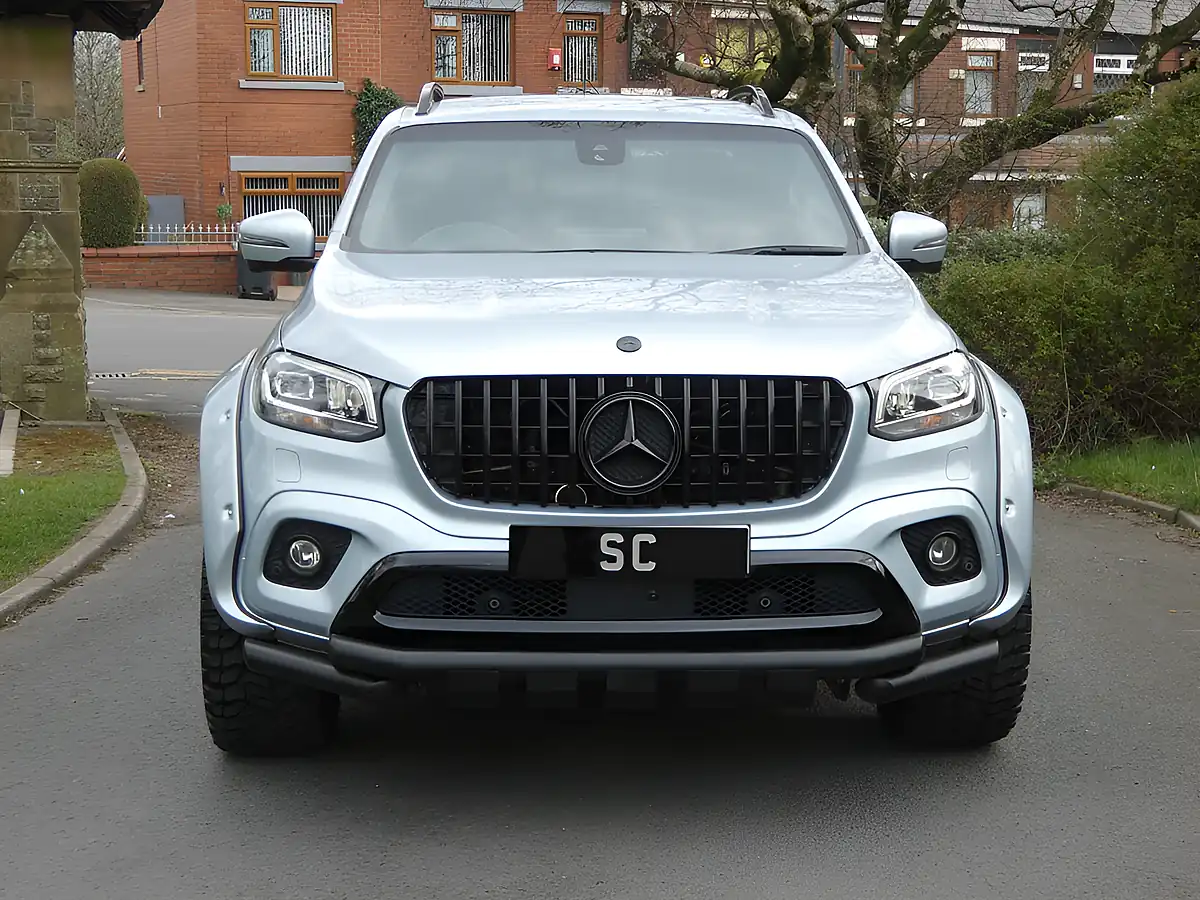 Used 2018 Mercedes-Benz X-Class Power Silver - Interior and Exterior details 6