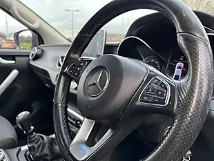 Used 2018 Mercedes-Benz X Class Progressive White - Interior and Exterior details 17