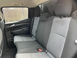 Used 2018 Mercedes-Benz X Class Progressive White - Interior and Exterior details 18