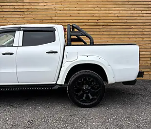 Used 2018 Mercedes-Benz X Class Pure White - Interior and Exterior details 10
