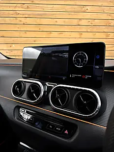 Used 2018 Mercedes-Benz X Class Pure White - Interior and Exterior details 14