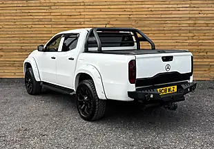 Used 2018 Mercedes-Benz X Class Pure White - Interior and Exterior details 9