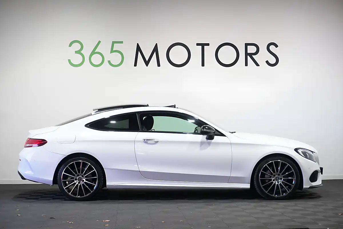 Used 2018 Mercedes C-Class AMG Line (premium Plus) Polar White - Interior and Exterior details 10