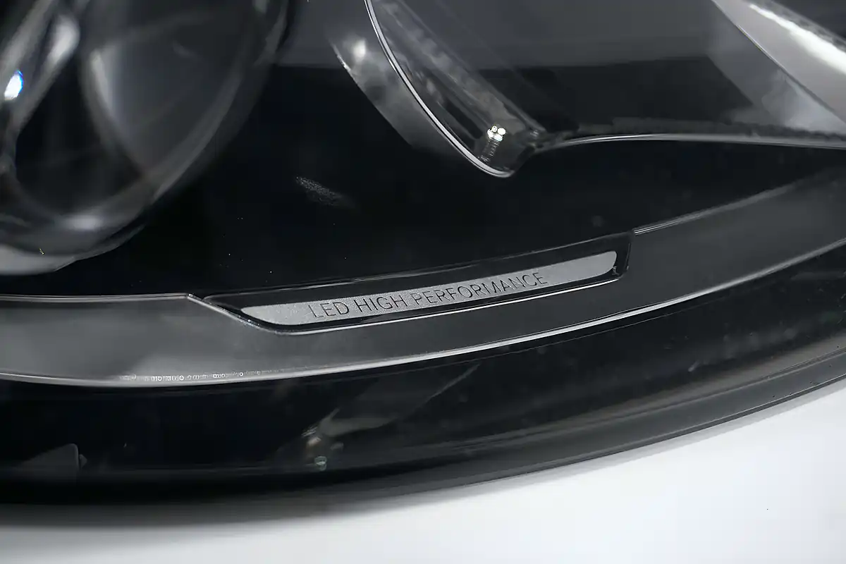 Used 2018 Mercedes C-Class AMG Line (premium Plus) Polar White - Interior and Exterior details 15