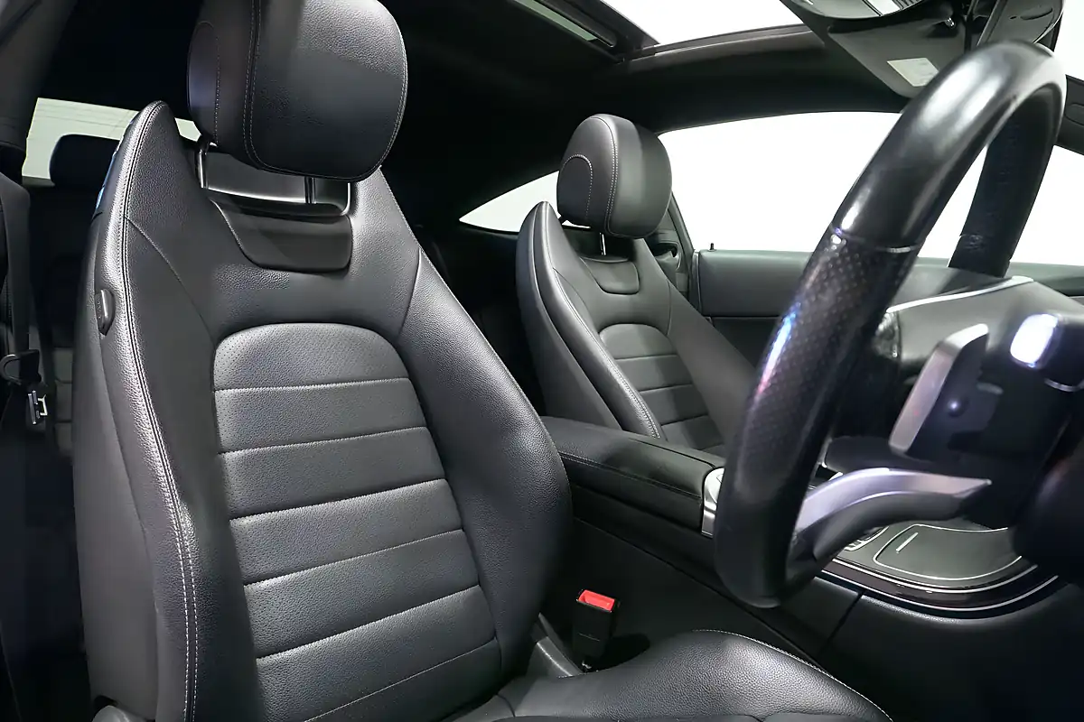 Used 2018 Mercedes C-Class AMG Line (premium Plus) Polar White - Interior and Exterior details 5