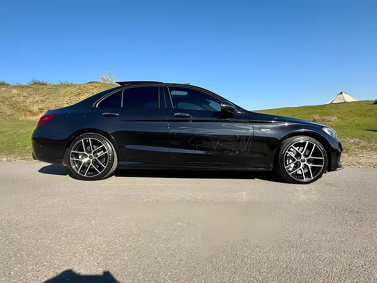 Used 2018 Mercedes C43 AMG Premium Plus Black - Interior and Exterior details 7