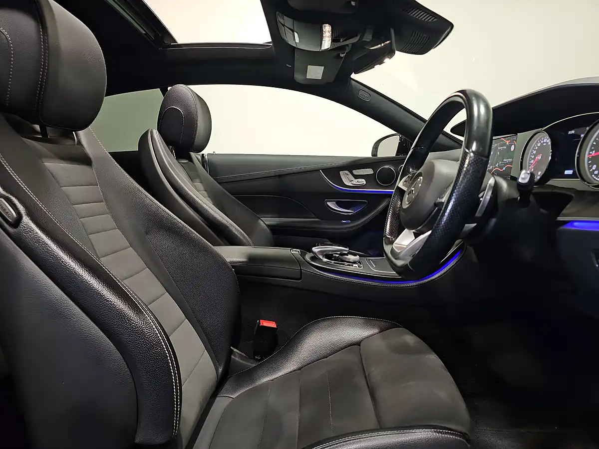 Used 2018 Mercedes E-Class AMG Line (premium) Emerald Green - Interior and Exterior details 12