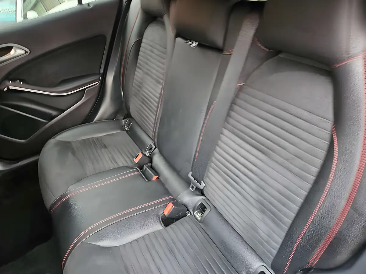 Used 2018 Mercedes Gla AMG Line Black - Interior and Exterior details 14