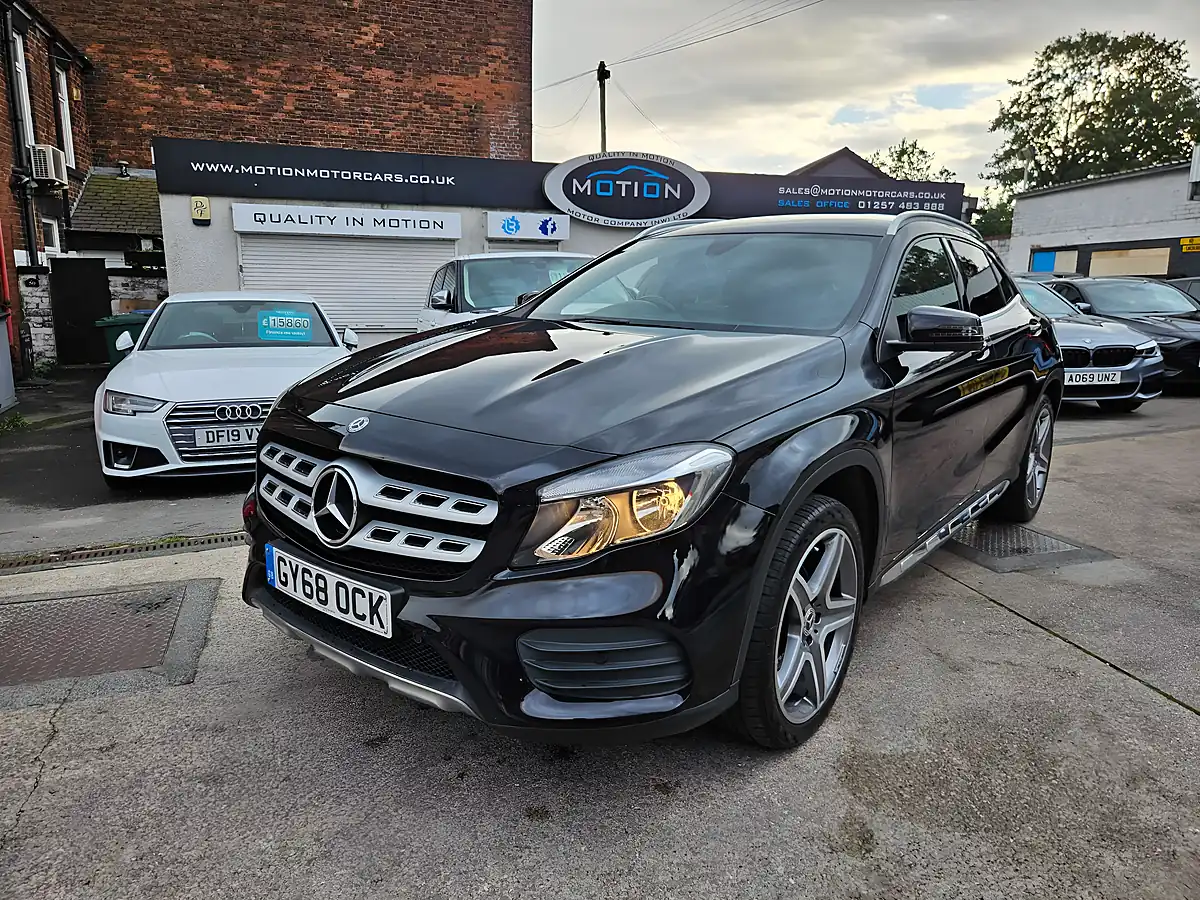 Used 2018 Mercedes Gla AMG Line Black - Interior and Exterior details 4
