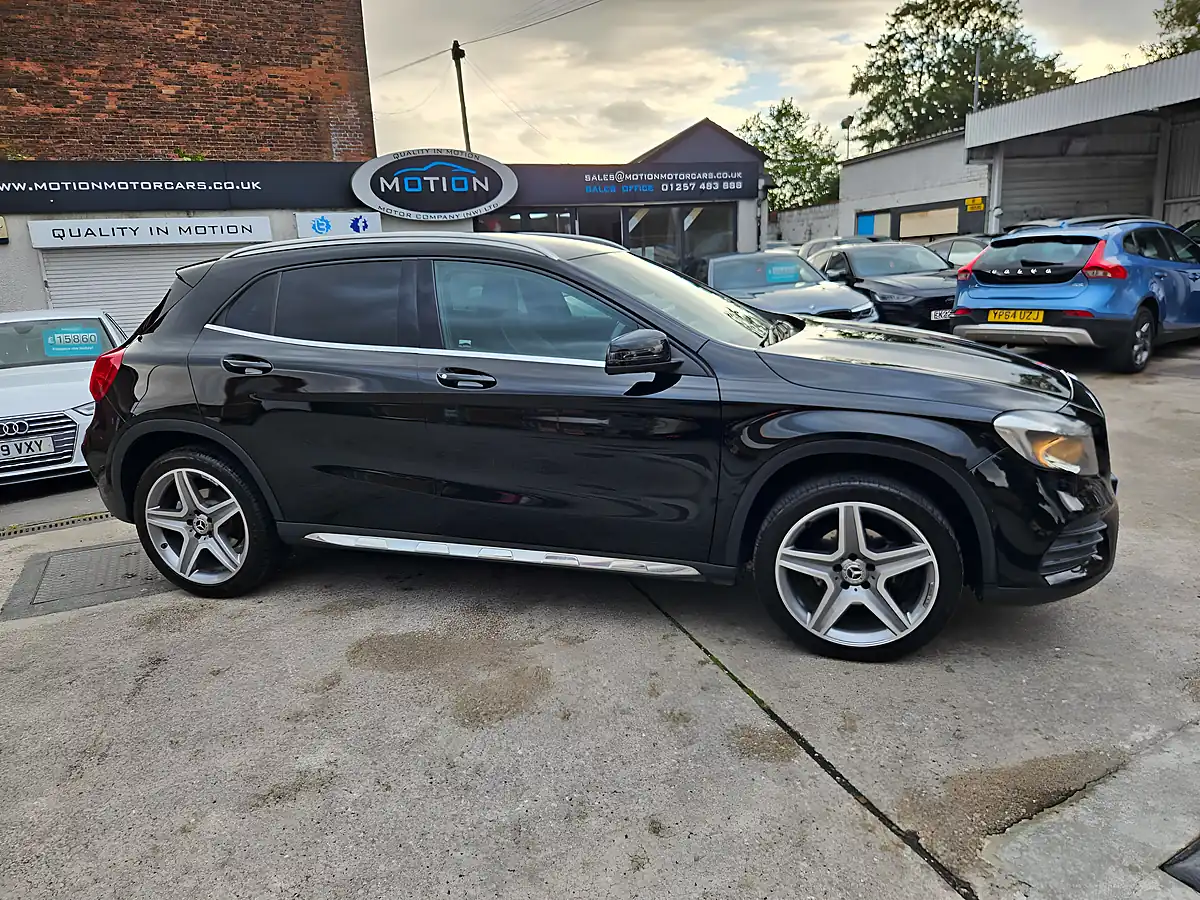 Used 2018 Mercedes Gla AMG Line Black - Interior and Exterior details 5