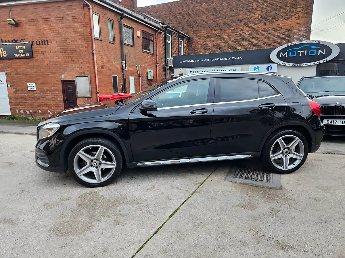 Used 2018 Mercedes Gla AMG Line Black - Interior and Exterior details 7