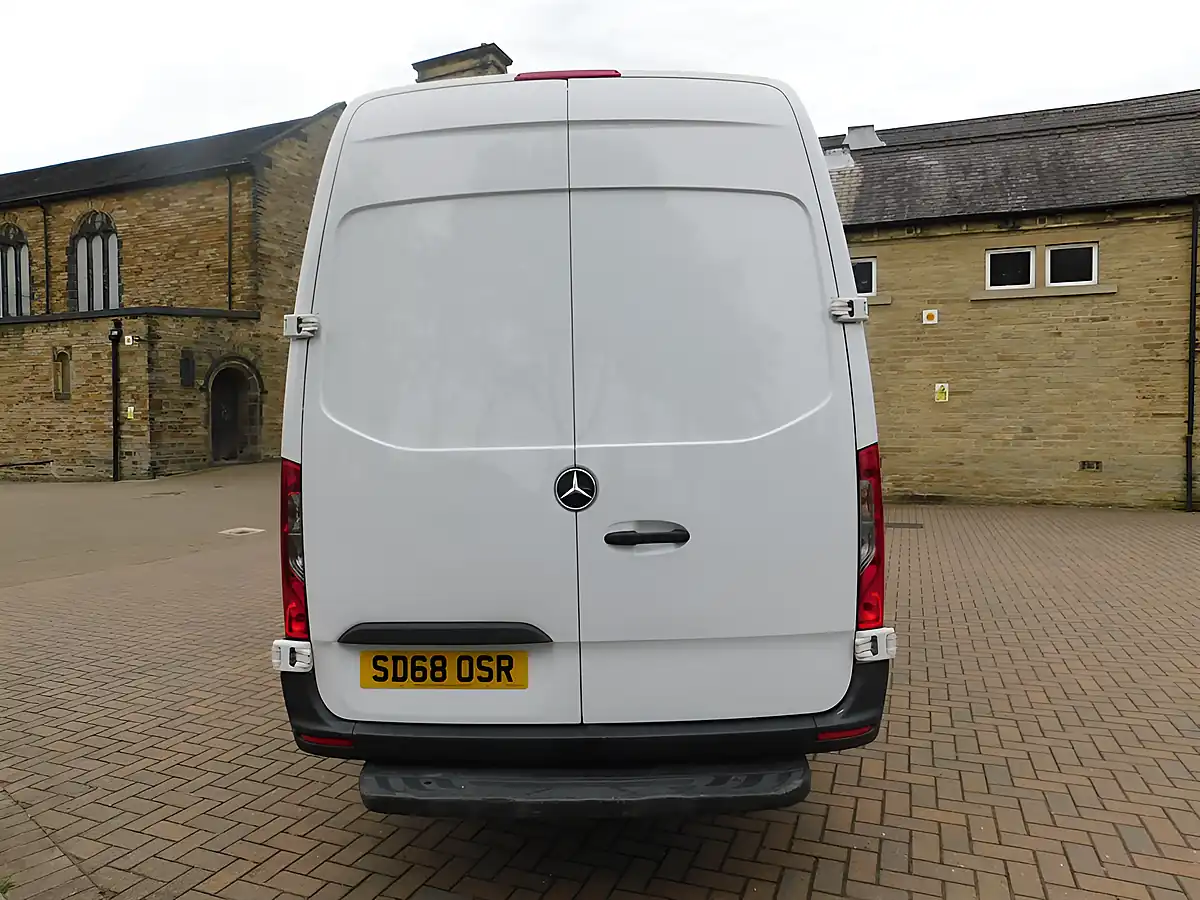 Used 2018 Mercedes Sprinter Lwb Temperature Controlled White - Interior and Exterior details 5
