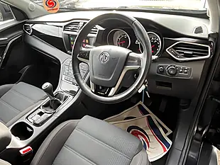 Used 2018 MG Gs Excite Black - Interior and Exterior details 13