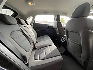 Used 2018 MG Gs Excite Black - Interior and Exterior details 14