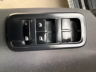 Used 2018 MG Gs Excite Black - Interior and Exterior details 17