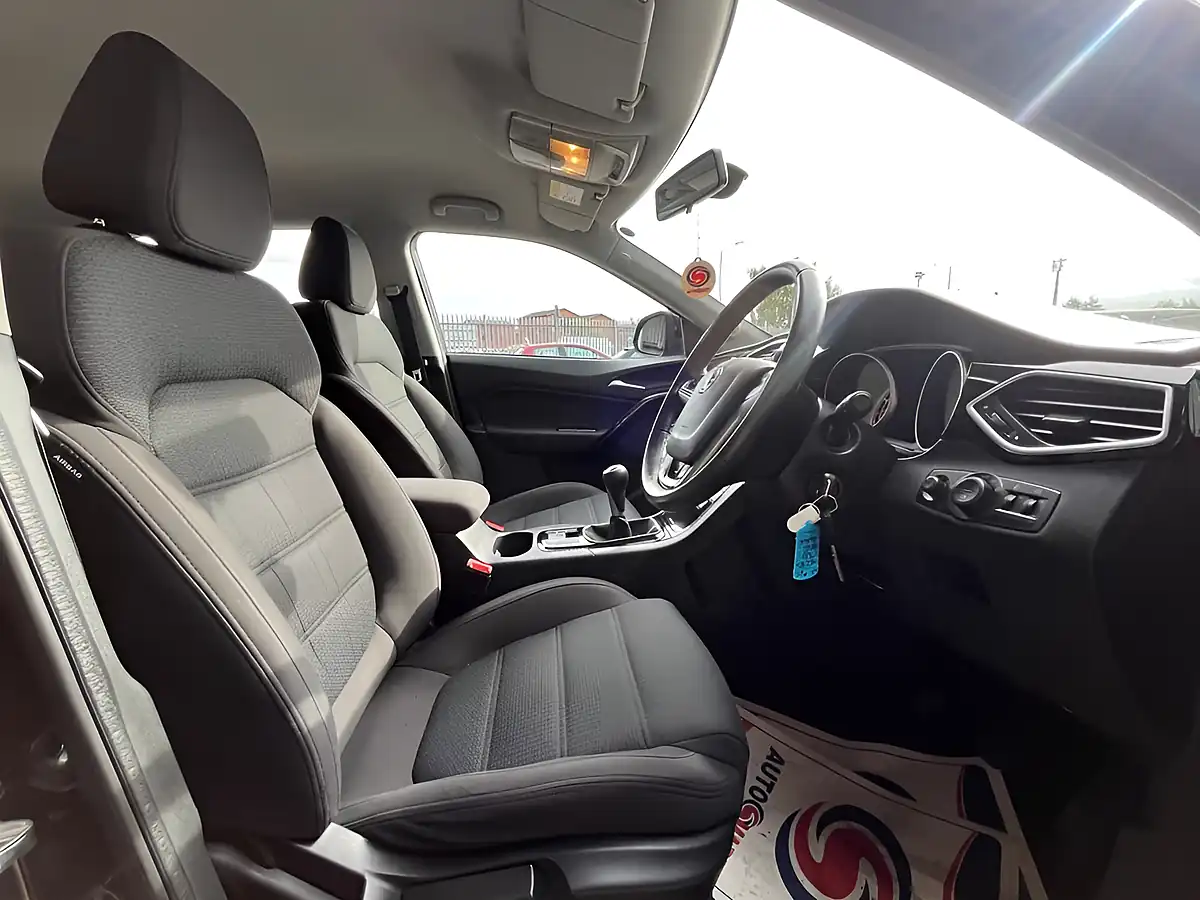 Used 2018 MG Gs Excite Black - Interior and Exterior details 5