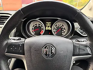 Used 2018 MG Gs Exclusive Gold - Interior and Exterior details 16