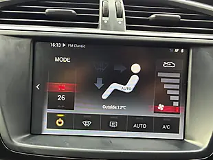 Used 2018 MG Gs Exclusive Gold - Interior and Exterior details 17