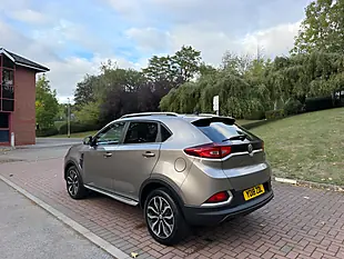Used 2018 MG Gs Exclusive Gold - Interior and Exterior details 6