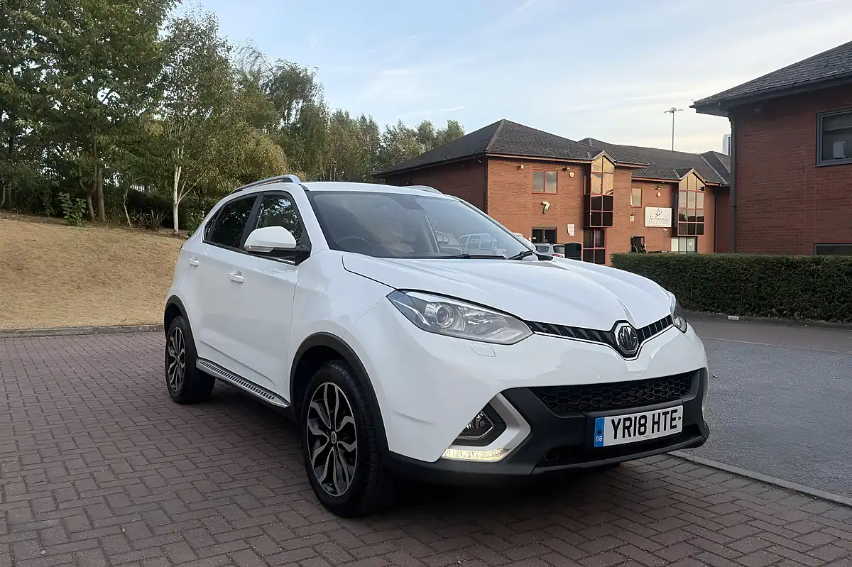 Used 2018 MG Gs Exclusive White - Interior and Exterior details 2