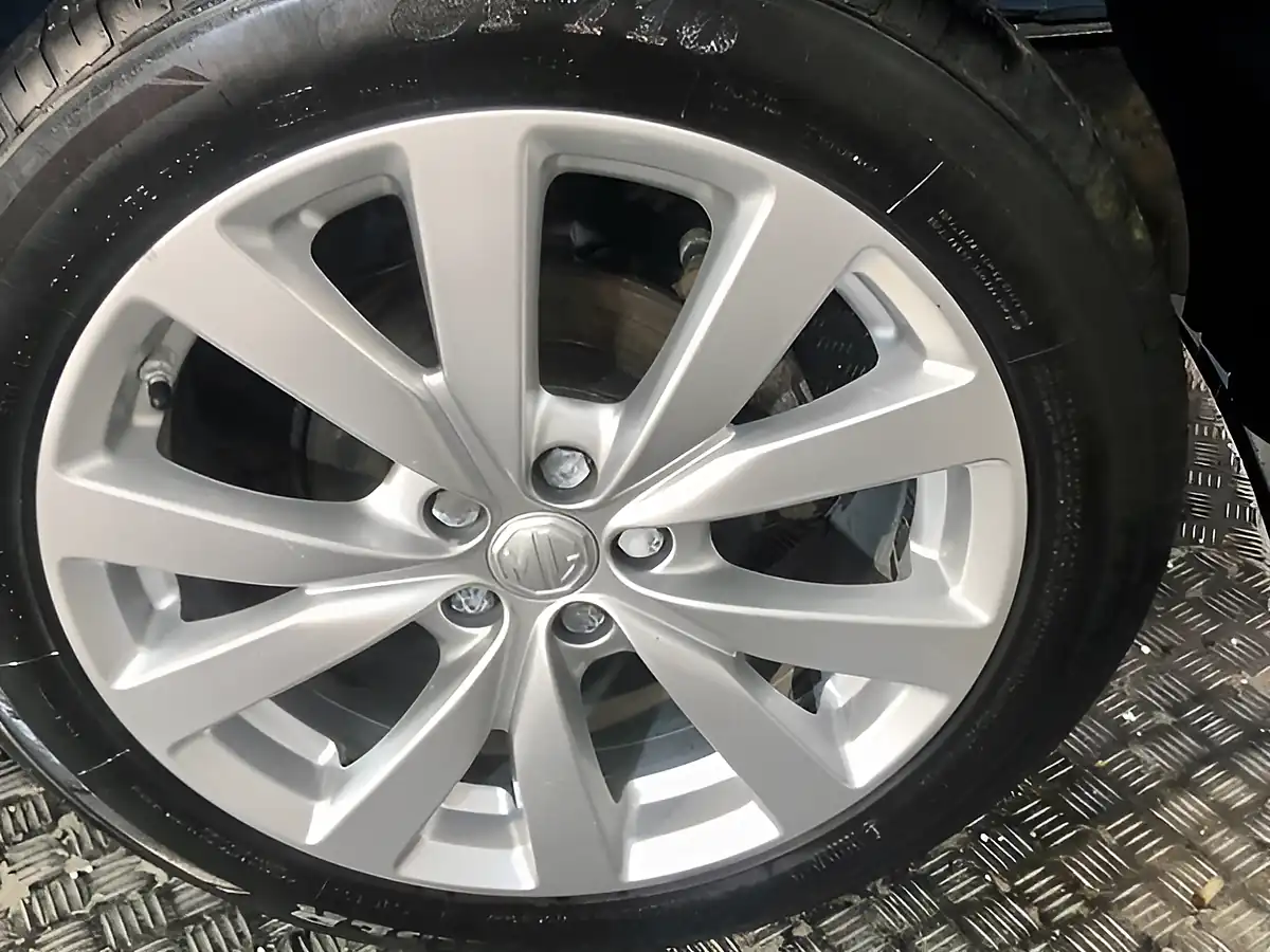 Used 2018 MG MG Zs Excite Laser Blue - Interior and Exterior details 16