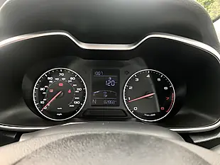 Used 2018 MG MG Zs Excite Laser Blue - Interior and Exterior details 4