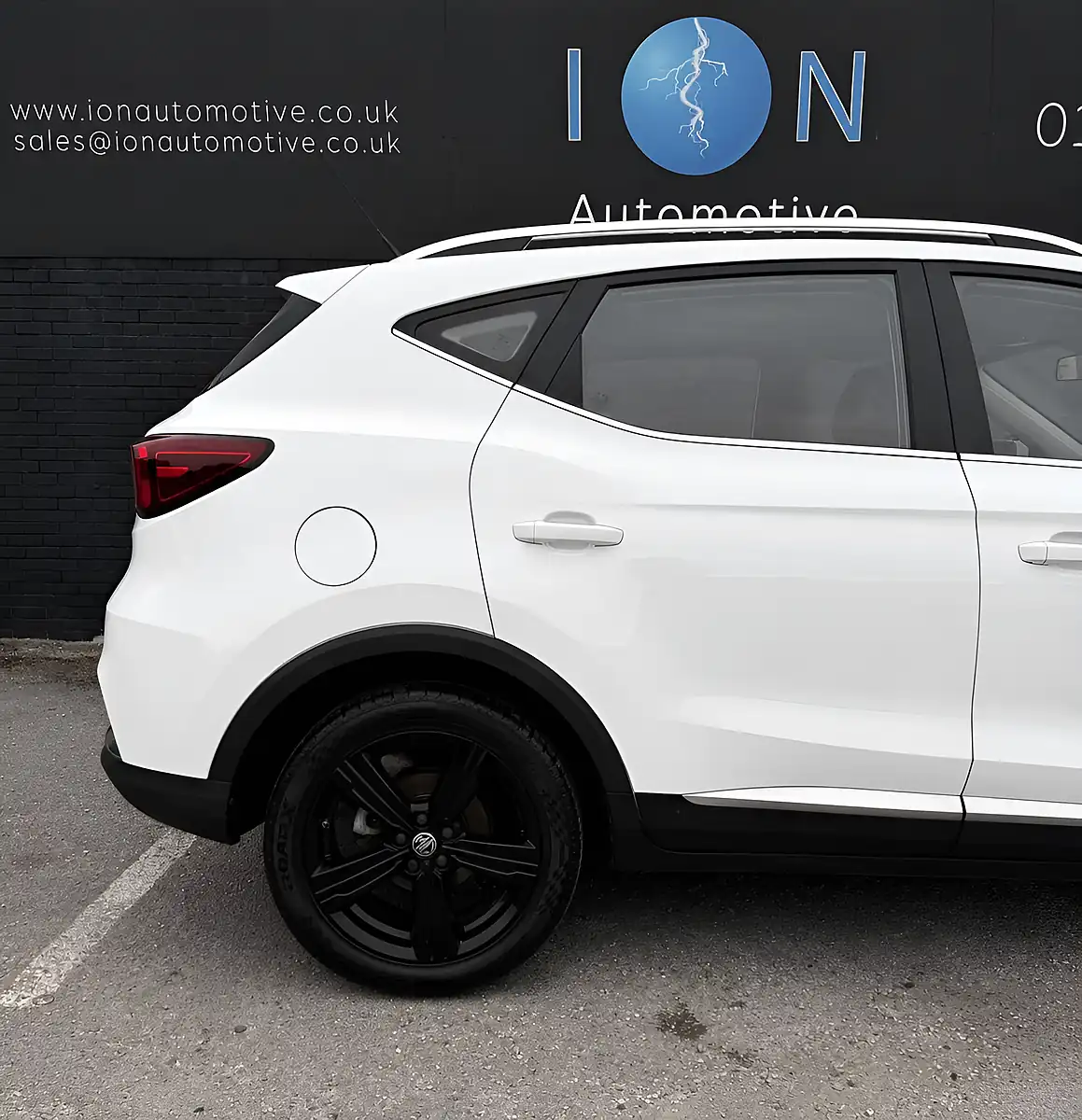 Used 2018 MG MG Zs Exclusive White - Interior and Exterior details 11