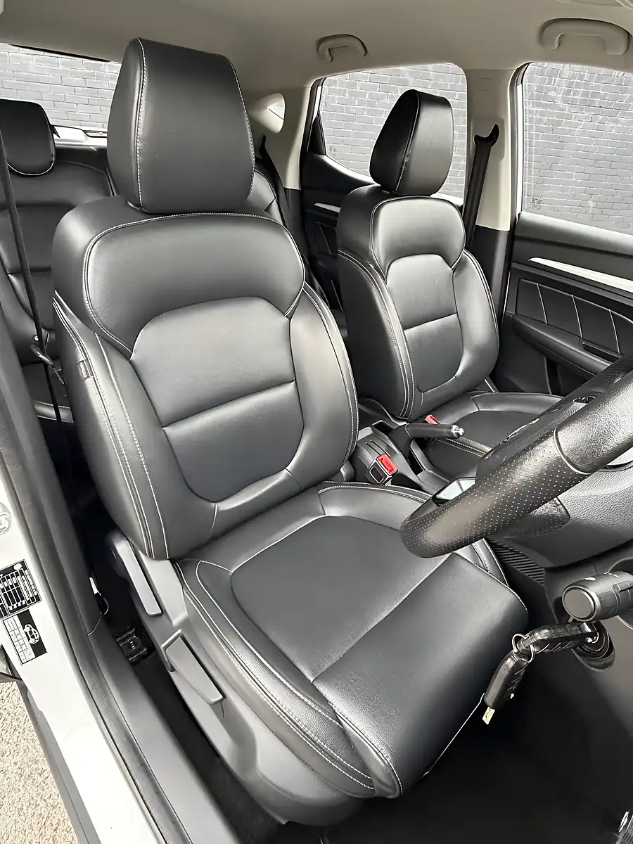 Used 2018 MG MG Zs Exclusive White - Interior and Exterior details 17