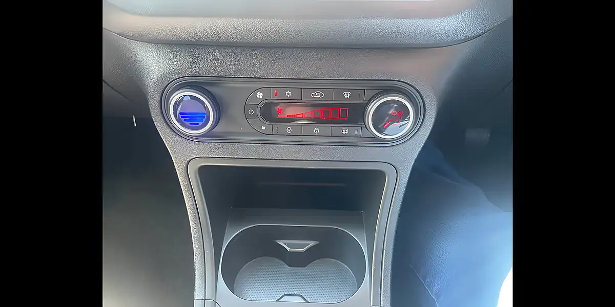 Used 2018 MG MG3 3Form Sport Red - Interior and Exterior details 14