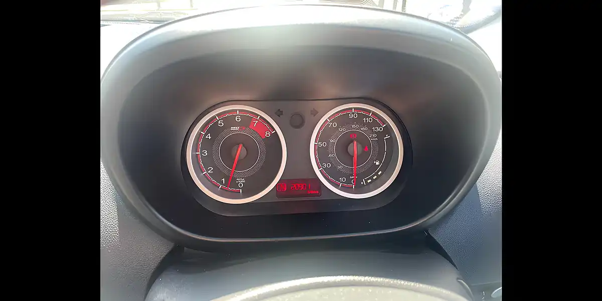 Used 2018 MG MG3 3Form Sport Red - Interior and Exterior details 20