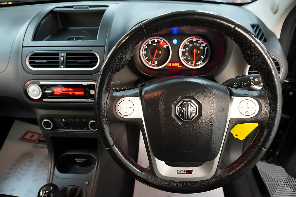 Used 2018 MG MG3 3Style+ Black - Interior and Exterior details 12