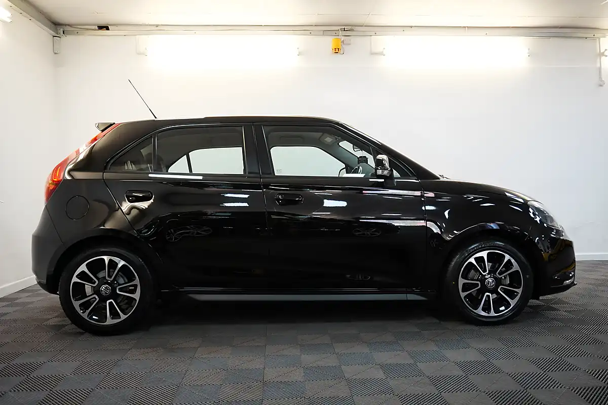 Used 2018 MG MG3 3Style+ Black - Interior and Exterior details 2