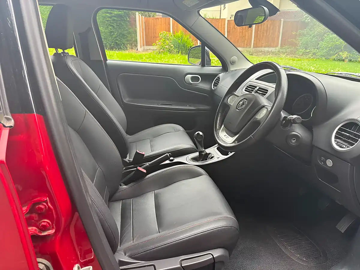 Used 2018 MG MG3 3Style+ Red - Interior and Exterior details 10