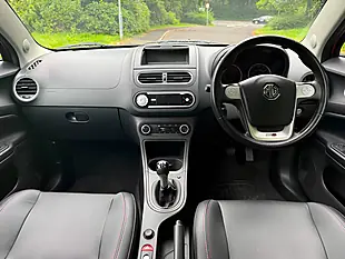 Used 2018 MG MG3 3Style+ Red - Interior and Exterior details 12
