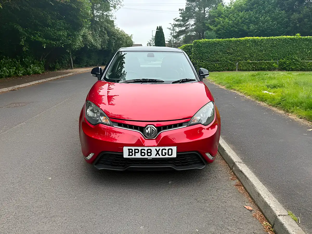 Used 2018 MG MG3 3Style+ Red - Interior and Exterior details 8
